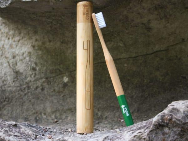 Zahnbürsten-Etui aus Bambus
